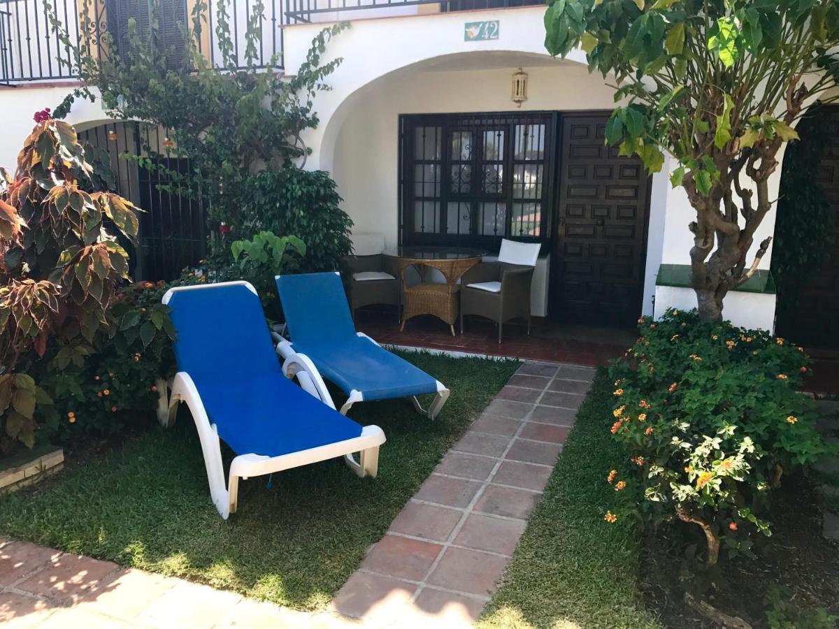 Vila Adosado En Residencial Sitio de Calahonda Pokoj fotografie