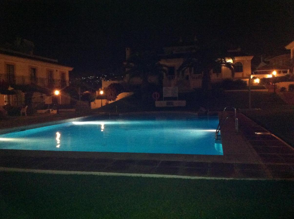 Vila Adosado En Residencial Sitio de Calahonda Pokoj fotografie
