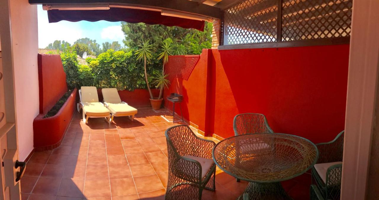 Vila Adosado En Residencial Sitio de Calahonda Pokoj fotografie